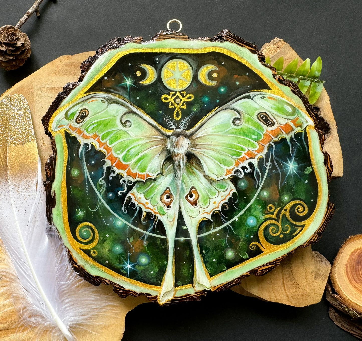Motte, Schmetterling, handbemalte Holzscheibe