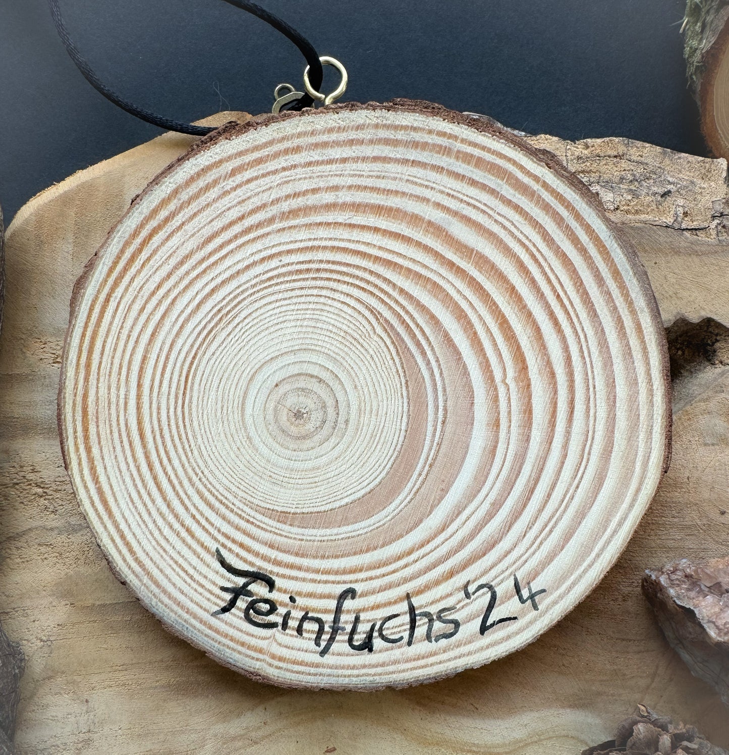 Holzscheibe Zaubermaus