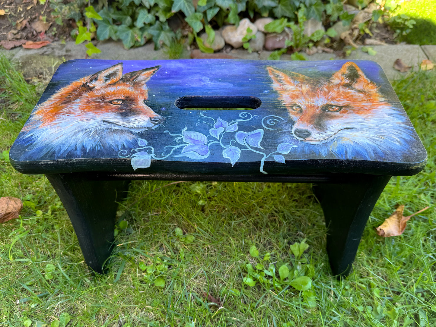 Handbemalter Holzschemel mit Fuchs-Motiv – einzigartiger kleiner Hocker